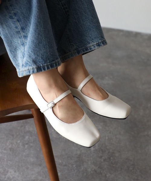 Riberry（リベリー）の「スクエアトゥメリージェーン（パンプス・レディース・ブラック/ホワイト/ベージュ/シルバー/ゴールド・MEDIUM/LARGE）」の8枚目の写真