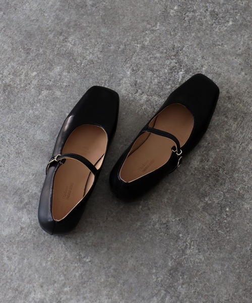 Riberry（リベリー）の「スクエアトゥメリージェーン（パンプス・レディース・ブラック/ホワイト/ベージュ/シルバー/ゴールド・MEDIUM/LARGE）」の19枚目の写真