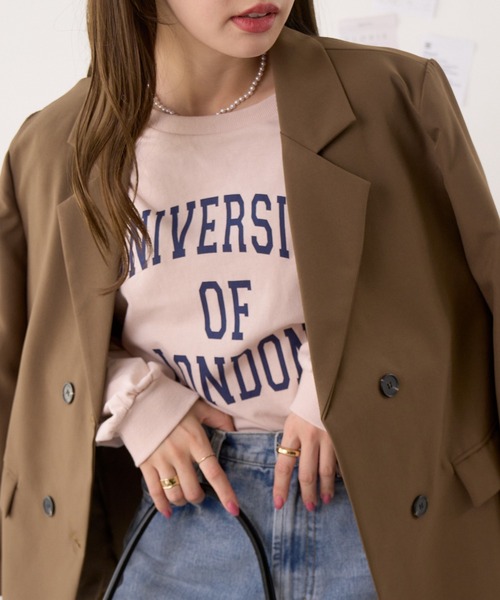 Ada.(エイダ)の「カレッジロゴ プリント ロング/長袖 Tシャツ(Tシャツ/カットソー・レディース・チャコール/グレイッシュベージュ/ホワイト・FREE)」の6枚目の写真