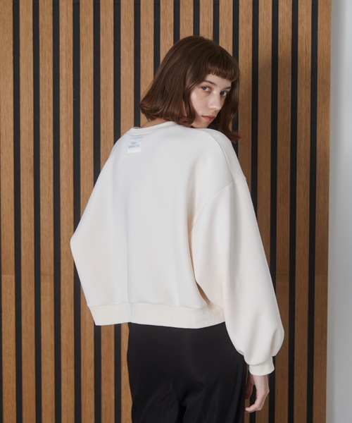 MIRO AMURETTE(ミロアミュレット)の「niwatori charm punch sweat/チャーム付きスウェット(スウェット・レディース・アイボリー/グレー・FREE)」の4枚目の写真