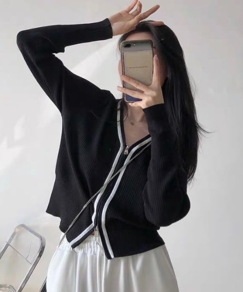 LADY LIKE(レディライク)の「フロントジップバイカラーカーディガン(カーディガン/ボレロ・レディース・ブラック×ホワイト/ブラック/ホワイト×ブラック/ホワイト・M)」の9枚目の写真