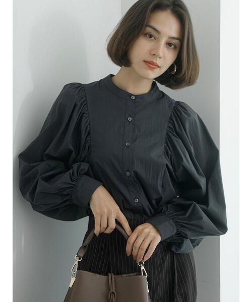 Te chichi（テチチ）の「ボリュームスリーブブラウス（シャツ/ブラウス・レディース・チャコールグレー/グリーン/グレー・F）」の4枚目の写真