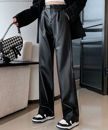 フェイクレザーストレートパンツ
