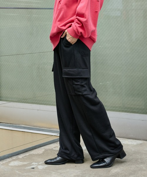 COLONY 2139（コロニートゥーワンスリーナイン）の「ワイドカーゴスウェットパンツ（カーゴパンツ・メンズ・グレー/ブラック・LARGE/MEDIUM）」の11枚目の写真