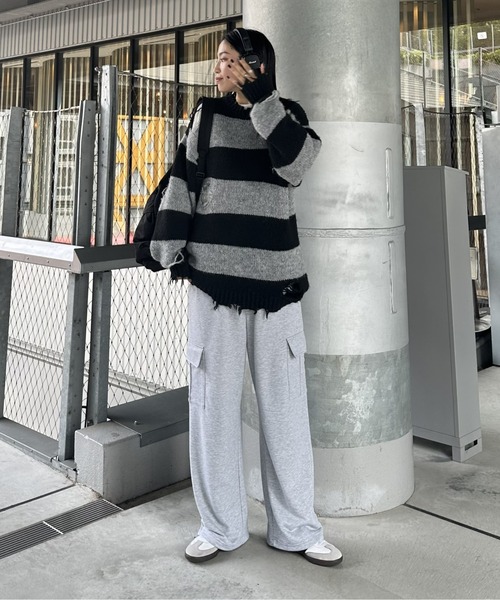 COLONY 2139（コロニートゥーワンスリーナイン）の「ワイドカーゴスウェットパンツ（カーゴパンツ・メンズ・グレー/ブラック・LARGE/MEDIUM）」の16枚目の写真