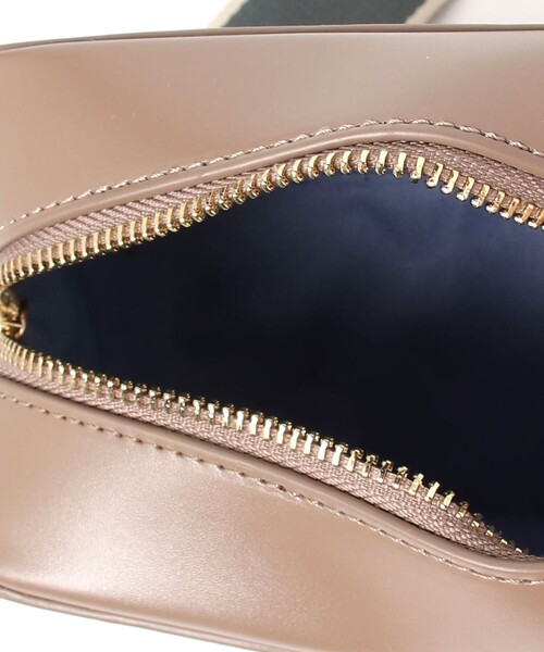 fredy emue（フレディエミュ）の「ボックステープショルダーポシェット（ショルダーバッグ・レディース・ベージュ/ブラック系その他3・FREE）」の8枚目の写真