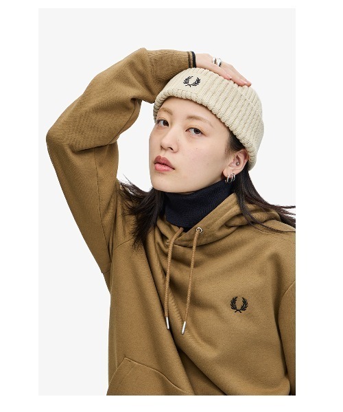FRED PERRY（フレッドペリー）の「Patch Brand Chunky Rib Beanie