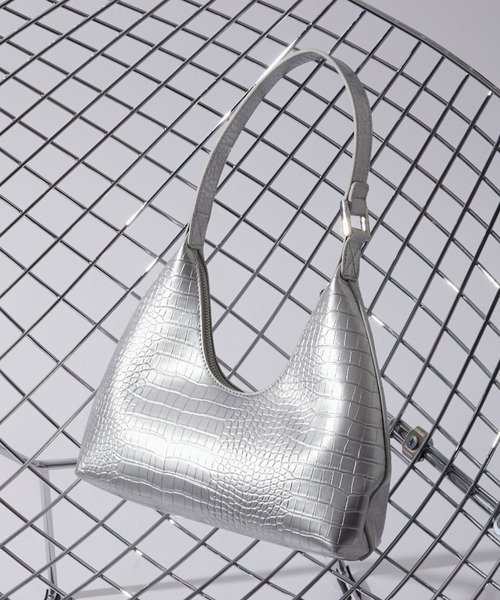 casane（カサネ）の「WANIエンボスホーボーバック（ショルダーバッグ・レディース・ブラック/シルバー・FREE）」の22枚目の写真