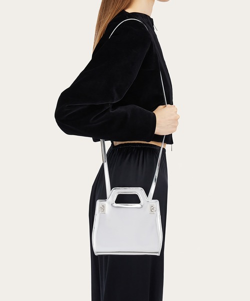 WANDA MINI ガンチーニ ショルダーバッグ セール】【FERRAGAMO】フェラガモ WANDA ミニバッグ ショルダー