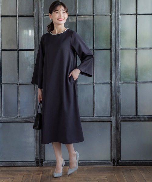 coca(coca)(コカ)の「パールネックフレアワンピース(ワンピース・レディース・ネイビー/ブラック・M/L)」の1枚目の写真