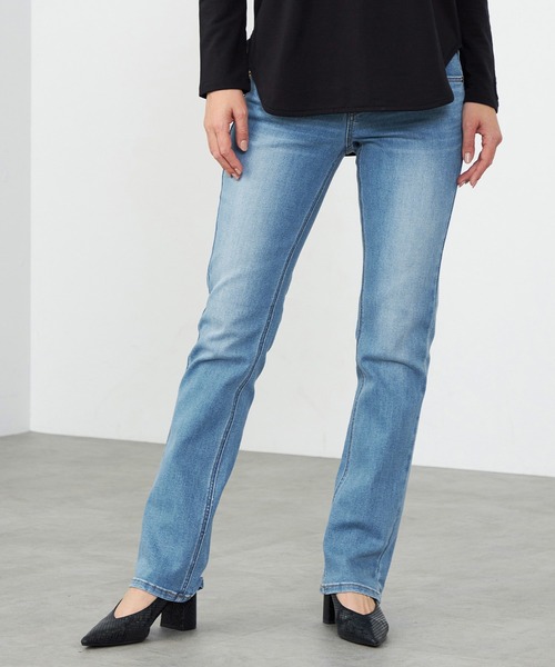 C17（シーセブンティーン）の「C17 ストレートデニムパンツ（デニムパンツ・レディース・ブラック/ダークインディゴブルー/アイボリー/ブルー/インディゴブルー/ライトインディゴブルー/ブラック系その他2/ブラック系その他・33/27/28/29/34/32/30/31/26）」の8枚目の写真