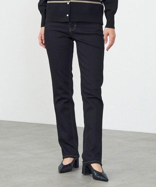 C17（シーセブンティーン）の「C17 ストレートデニムパンツ（デニムパンツ・レディース・ブラック/ダークインディゴブルー/アイボリー/ブルー/インディゴブルー/ライトインディゴブルー/ブラック系その他2/ブラック系その他・33/27/28/29/34/32/30/31/26）」の9枚目の写真