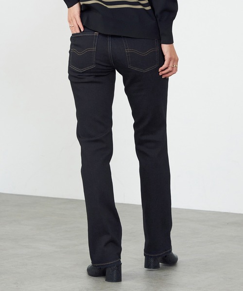 C17（シーセブンティーン）の「C17 ストレートデニムパンツ（デニムパンツ・レディース・ブラック/ダークインディゴブルー/アイボリー/ブルー/インディゴブルー/ライトインディゴブルー/ブラック系その他2/ブラック系その他・33/27/28/29/34/32/30/31/26）」の12枚目の写真