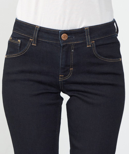 C17（シーセブンティーン）の「C17 ストレートデニムパンツ（デニムパンツ・レディース・ブラック/ダークインディゴブルー/アイボリー/ブルー/インディゴブルー/ライトインディゴブルー/ブラック系その他2/ブラック系その他・33/27/28/29/34/32/30/31/26）」の13枚目の写真