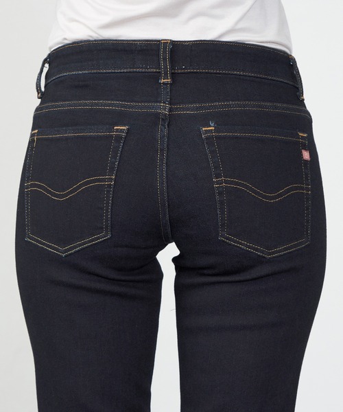 C17（シーセブンティーン）の「C17 ストレートデニムパンツ（デニムパンツ・レディース・ブラック/ダークインディゴブルー/アイボリー/ブルー/インディゴブルー/ライトインディゴブルー/ブラック系その他2/ブラック系その他・33/27/28/29/34/32/30/31/26）」の14枚目の写真