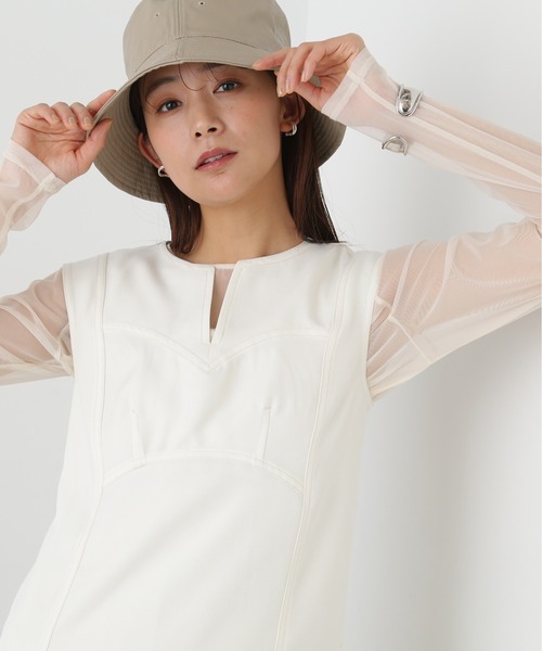 N.(N. Natural Beauty Basic)(エヌエヌナチュラルビューティーベーシック)の「◆チュールシアーカットソー(Tシャツ/カットソー・レディース・オフホワイト/ブラック/ブルーグレー・MEDIUM)」の7枚目の写真