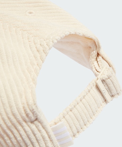 adidas（アディダス）の「Next+ コーデュロイ ダッドキャップ / アディダスオリジナルス adidas Originals（キャップ・メンズ・ホワイト/ブラウン・LARGE/MEDIUM/X-LARGE）」の5枚目の写真