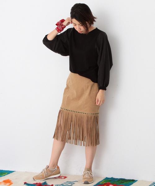 Another Edition（アナザーエディション）の「ボリュームフハク袖×カットトップス/AEBC ﾎﾞﾘｭｰﾑﾌﾊｸSLV*ｶｯﾄTee（Tシャツ/カットソー・レディース・オフホワイト/ブラック/オレンジ系その他・ﾌﾘ-）」の4枚目の写真