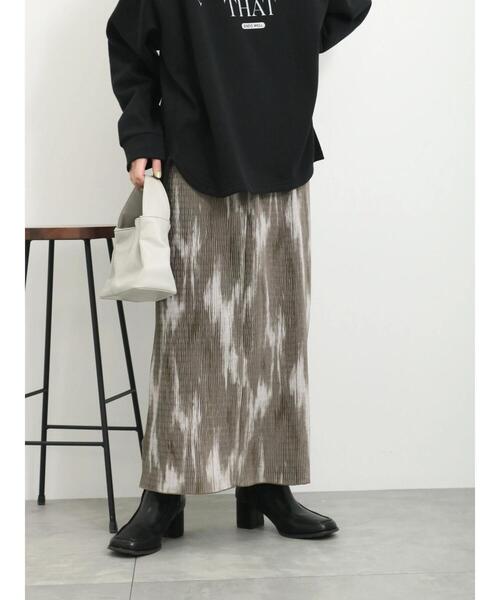 Samansa Mos2 blue（サマンサモスモスブルー）の「ベロアニュアンス柄ナロースカート（スカート・レディース・ベージュ/チャコールグレー/モカ・F）」の10枚目の写真