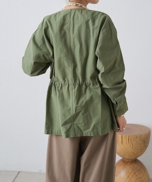 Omekashi（オメカシ）の「ノーカラーミリタリージャケット（ミリタリー