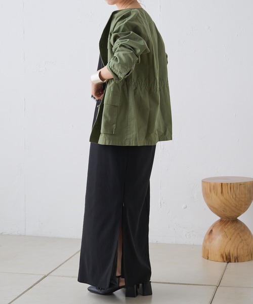 Omekashi（オメカシ）の「ノーカラーミリタリージャケット