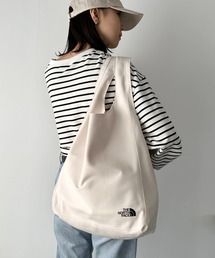 THE NORTH FACE（ザノースフェイス）の「国内未発売 THE NORTH FACE(ザ・ノースフェイス)/軽量 エコバッグ ショッパーバッグ トライアングルバッグ/TNF SHOPPER BAG S（エコバッグ/サブバッグ・メンズ）」
