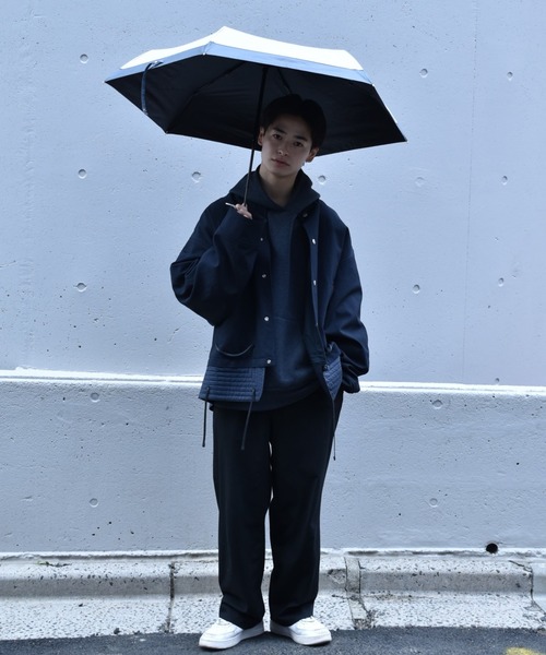 Waterfront(ウォーターフロント)の「ネオミニ UVブロック 折 51cm 晴雨兼用傘 日傘 雨傘(折りたたみ傘・レディース・ブラック/スモークピンク/サックスブルー/ピンクベージュ/アッシュグレー/ホワイト/ライトグリーン/イエロー/サンドベージュ・FREE)」の16枚目の写真