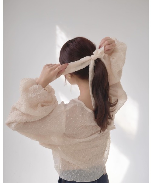 mellowneon(メロウネオン)の「袖ボリュームチョーカーブラウス / 2way / リボン付き(シャツ/ブラウス・レディース・アイボリー/グレー・FREE)」の4枚目の写真