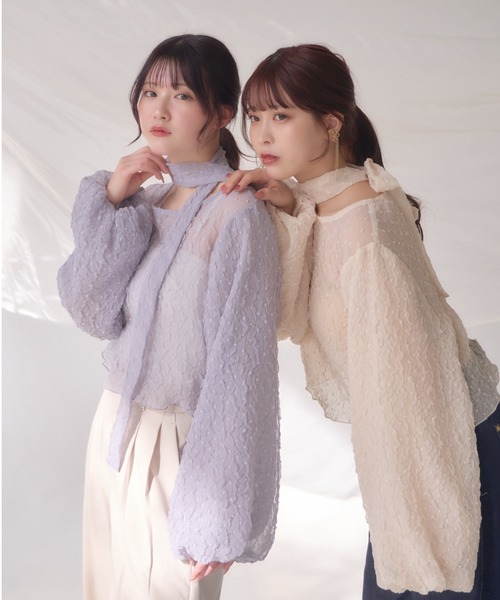 mellowneon(メロウネオン)の「袖ボリュームチョーカーブラウス / 2way / リボン付き(シャツ/ブラウス・レディース・アイボリー/グレー・FREE)」の13枚目の写真