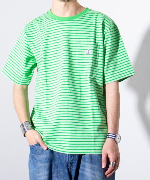 GEVACO(ゲバコ)の「【GEVACO/ゲバコ】クルーネック ボーダーTシャツ ワンポイントロゴ ポケT(Tシャツ/カットソー・メンズ・パープル/グレー/グリーン/アイボリー・M/L)」の1枚目の写真
