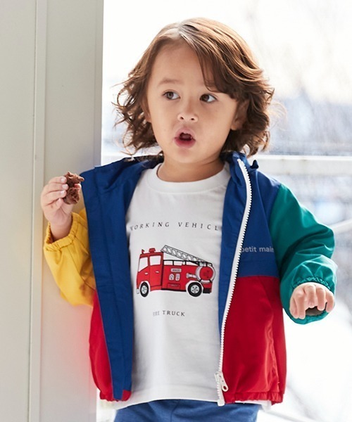 petit main(プティマイン)の「【リンク/撥水加工】切替ウィンブレ(キッズサイズ)(ブルゾン・キッズ・レッド/イエロー/ラベンダー/ライトベージュ/アイボリー/ピンク・110cm/90cm/80cm/100cm/130cm/120cm)」の6枚目の写真