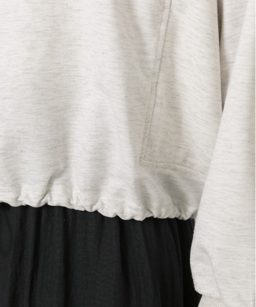 ad thie(アドティエ)の「裾ドロストタックショルダー トップス(Tシャツ/カットソー・レディース・ブラック/オートミール・FREE)」の17枚目の写真