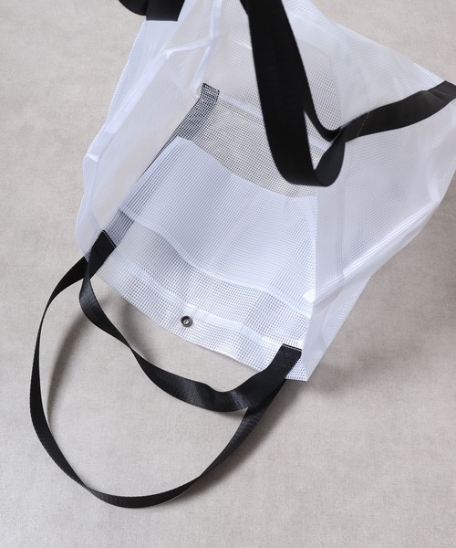 DAY OUT(デイアウト)の「DAY OUT LaTTICE W-handle Tore Bag(トートバッグ・メンズ・ホワイト・FREE)」の4枚目の写真