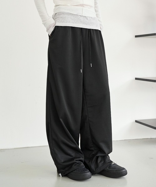 UNE MANSION（ユヌマンション）の「【通気性抜群春夏バージョン登場！】【男女兼用/UNISEX】【パンツストリングで調節可能】足長美脚シルエットワイドストレートストリングスウェットパンツ（スウェットパンツ・レディース・ピンク/ライトグレー/ブルー/グレー/ブラック・FREE）」の7枚目の写真