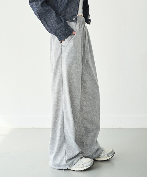 UNE MANSION（ユヌマンション）の「【通気性抜群春夏バージョン登場！】【男女兼用/UNISEX】【パンツストリングで調節可能】足長美脚シルエットワイドストレートストリングスウェットパンツ（スウェットパンツ・レディース・ピンク/ライトグレー/ブルー/グレー/ブラック・FREE）」の14枚目の写真