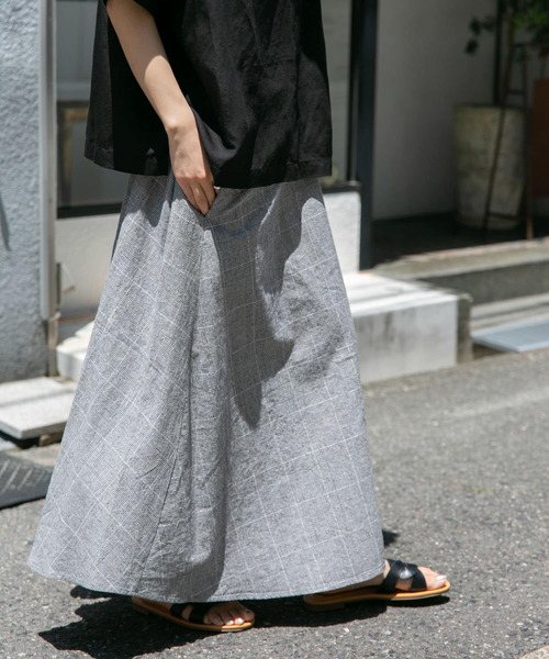 FORK&SPOON（フォークアンドスプーン）の「FORK&SPOON　コットンリネンスカート（スカート・レディース・チェック/ホワイト系その他・1/2）」の3枚目の写真