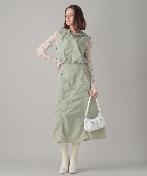 FOREVER 21（フォーエバー トゥエンティーワン）の「【2024SS】ミリタリーギャザースカート（スカート・レディース・ブラック/グリーン・SMALL/MEDIUM）」の3枚目の写真