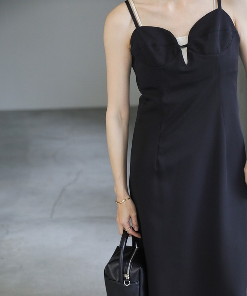 select MOCA（セレクトモカ）の「ビスチェ風キャミワンピース（ワンピース・レディース・ブラック/グレイッシュベージュ・FREE）」の21枚目の写真