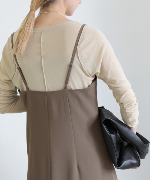 select MOCA（セレクトモカ）の「ビスチェ風キャミワンピース（ワンピース・レディース・ブラック/グレイッシュベージュ・FREE）」の9枚目の写真