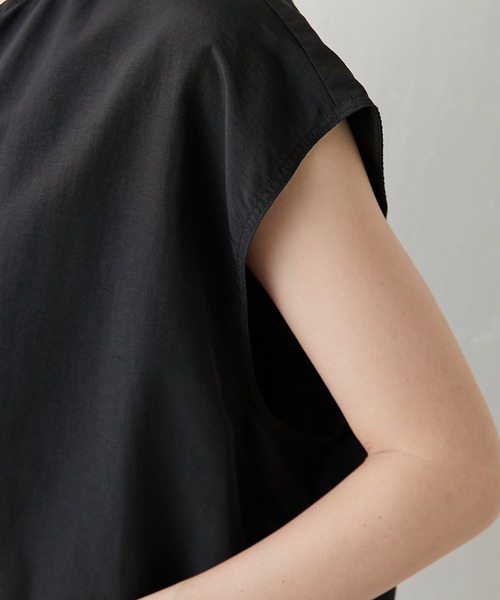 COLLAGE GALLARDAGALANTE（コラージュガリャルダガランテ）の「【OT】ドロストヘムナイロンベスト/WEB限定（ミリタリージャケット・レディース・ブラック・FREE）」の18枚目の写真