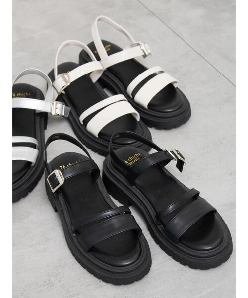 Te chichi TERRASSE（テチチテラス）の「厚底ベルトサンダル（サンダル・レディース・シルバー/オフホワイト/ブラック・L/M）」の2枚目の写真