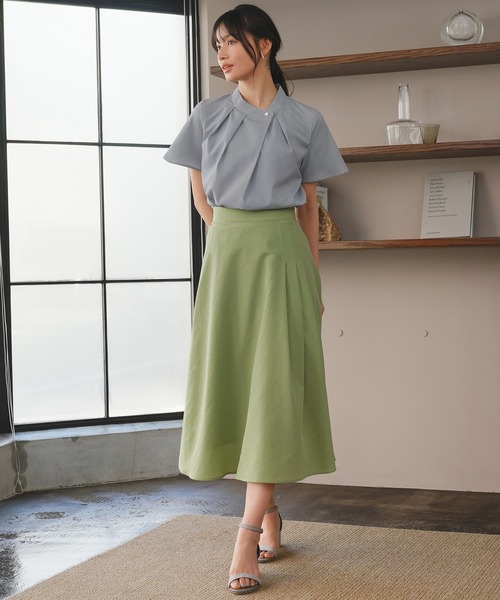 TRUDEA（トルディア）の「アシメネックストライプ半袖ブラウス（シャツ/ブラウス・レディース・ホワイト×ネイビー/ホワイト×ブラック・MEDIUM）」の4枚目の写真