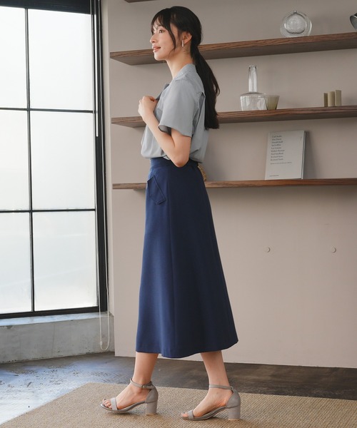 TRUDEA（トルディア）の「アシメネックストライプ半袖ブラウス（シャツ/ブラウス・レディース・ホワイト×ネイビー/ホワイト×ブラック・MEDIUM）」の14枚目の写真