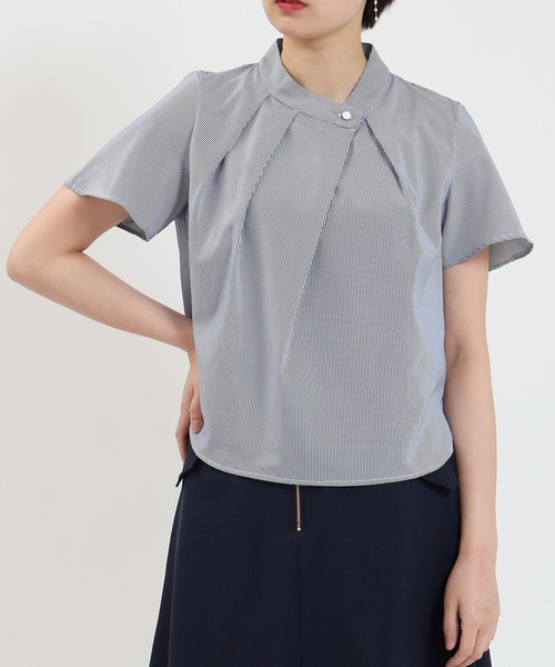 TRUDEA（トルディア）の「アシメネックストライプ半袖ブラウス（シャツ/ブラウス・レディース・ホワイト×ネイビー/ホワイト×ブラック・MEDIUM）」の20枚目の写真