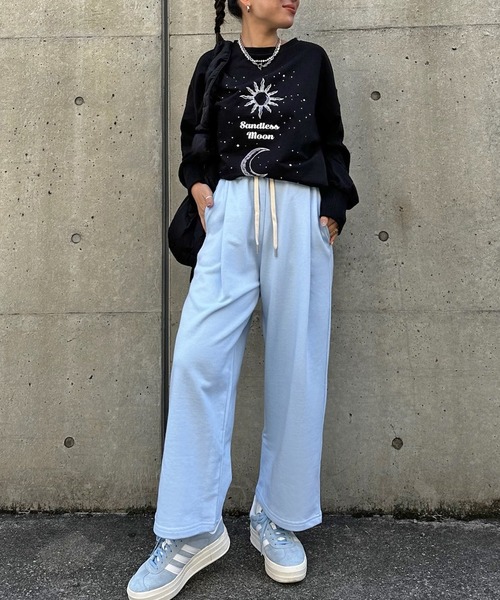 sandlessmoon(サンドレスムーン)の「ロゴスウェットワイドパンツ(スウェットパンツ・レディース・ライトグレー/ブルー・LONG/REGULAR)」の10枚目の写真