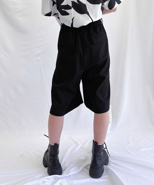 ENVYM(アンビー)の「フラップポケットハーフパンツ(その他パンツ・レディース・カーキ/ブラック・FREE)」の11枚目の写真