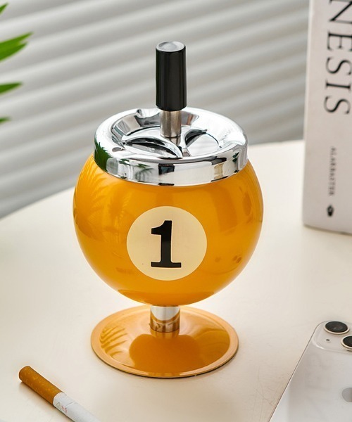 MGV（エムジーヴィー）の「Billiard ashtray（アッシュトレイ/ライター・メンズ・グリーン/レッド/イエロー/オレンジ/ブラック/ブルー・FREE）」の4枚目の写真