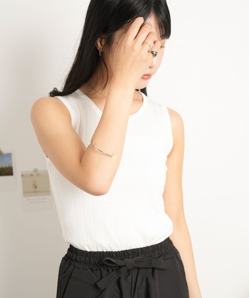 NinaetLina(ニナエリナ)の「リブニットタンクトップ(タンクトップ・レディース・ホワイト/ベージュ/ブラック・FREE)」の10枚目の写真