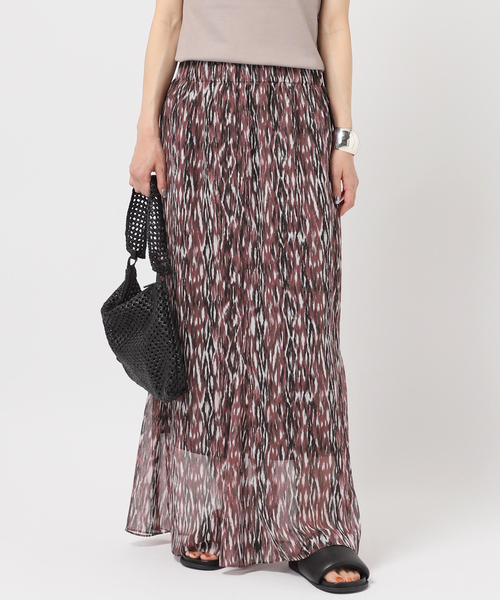 AP STUDIO（エーピーストゥディオ）の「プリントマキシスカート（スカート・レディース・ボルドー/グレー・36/38）」の2枚目の写真