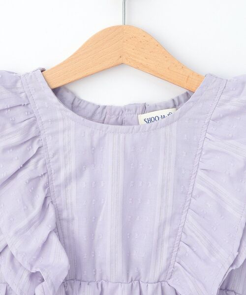 SHOO・LA・RUE（シューラルー）の「◆【110-140cm】カットドビーフリルブラウス（シャツ/ブラウス・キッズ・マスタード/パープル/オフホワイト・11/12/13/14）」の10枚目の写真